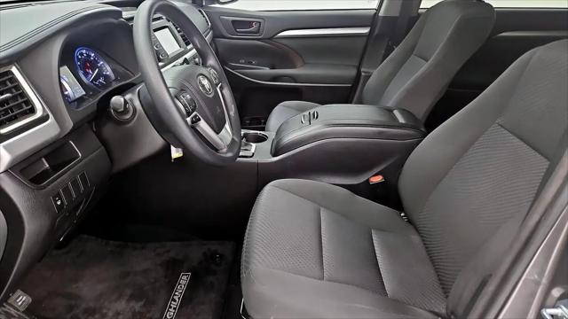 2016 Toyota Highlander LE