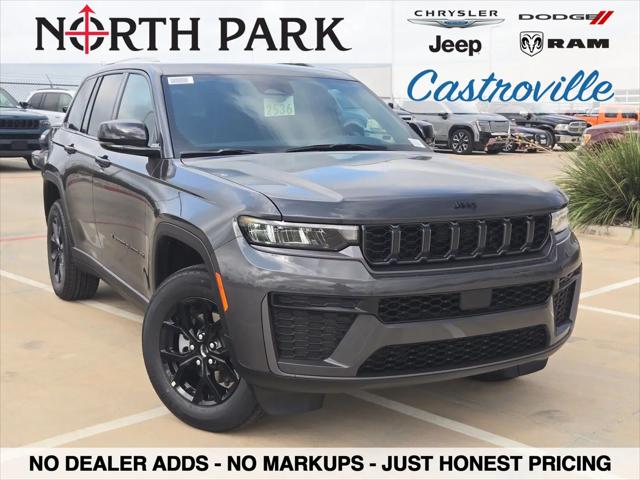 2026 Jeep Grand Cherokee Altitude 4x2 for sale in Castroville, TX