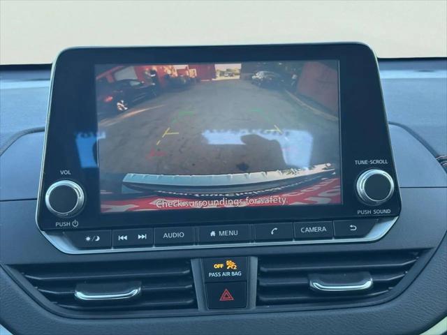 2022 Nissan Altima SR Intelligent AWD