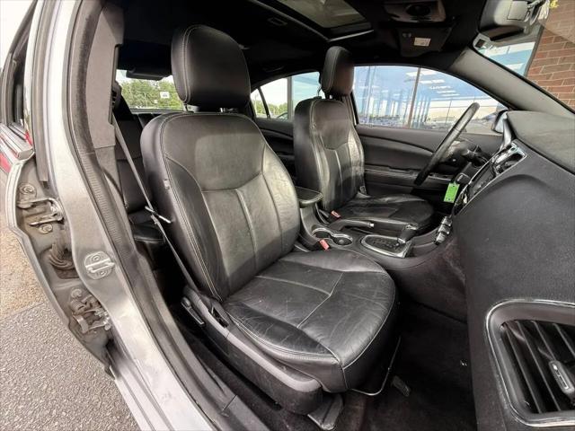 2013 Chrysler 200 Limited