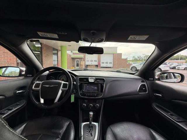 2013 Chrysler 200 Limited