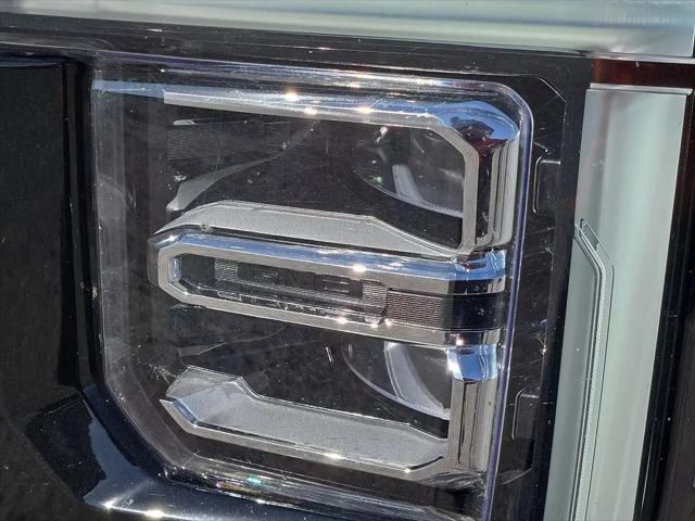 2025 GMC Sierra 1500 4WD Crew Cab Short Box SLT
