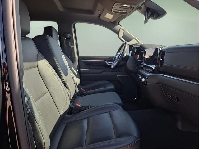 2025 GMC Sierra 1500 4WD Crew Cab Short Box SLT