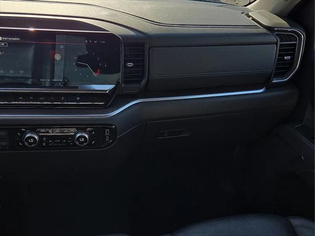 2025 GMC Sierra 1500 4WD Crew Cab Short Box SLT