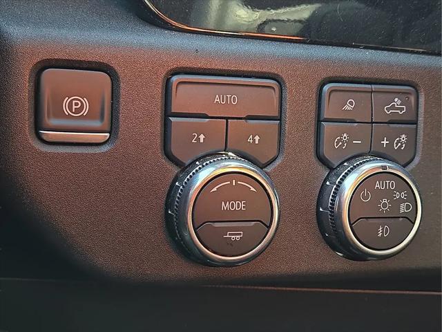 2025 GMC Sierra 1500 4WD Crew Cab Short Box SLT