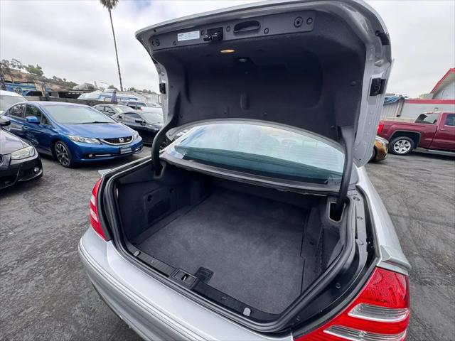 2004 Mercedes-Benz E 55 AMG E 55 AMG