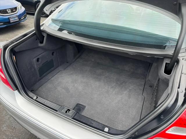 2004 Mercedes-Benz E 55 AMG E 55 AMG