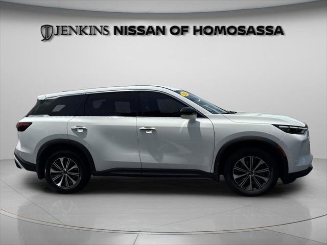 2023 INFINITI QX60 PURE