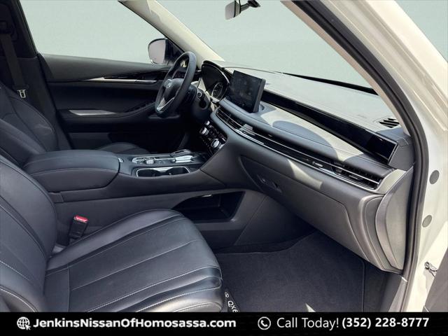 2023 INFINITI QX60 PURE
