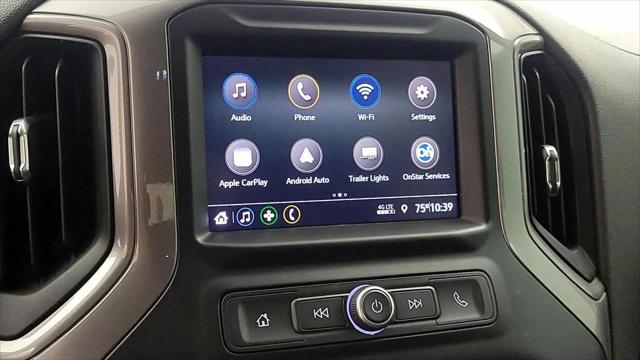 2020 Chevrolet Silverado 1500 2WD Crew Cab Short Bed Custom