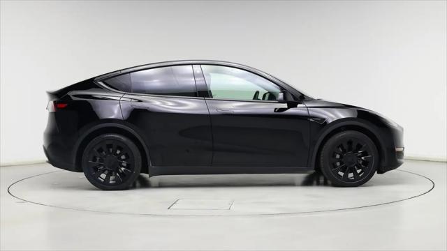 2022 Tesla Model Y Long Range Dual Motor All-Wheel Drive