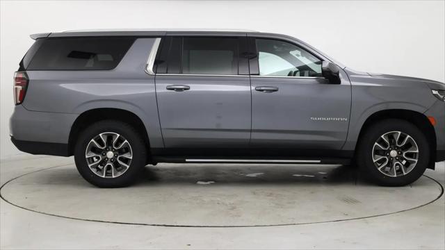 2022 Chevrolet Suburban 4WD LT