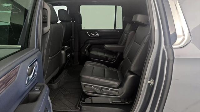 2022 Chevrolet Suburban 4WD LT