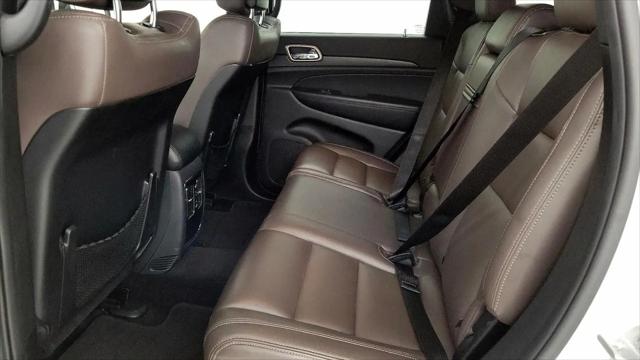 2017 Jeep Grand Cherokee Laredo 4x2