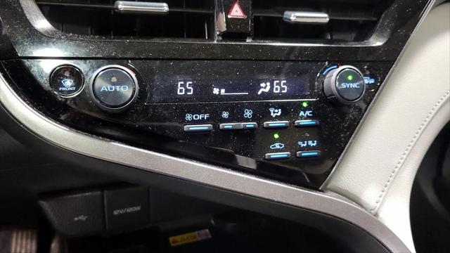 2023 Toyota Camry Hybrid SE