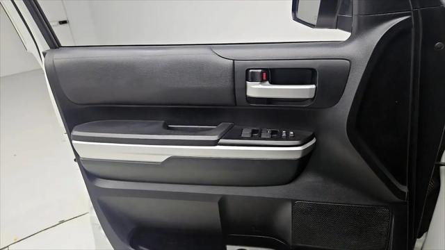 2016 Toyota Tundra SR5 5.7L V8