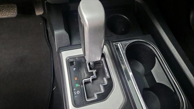 2016 Toyota Tundra SR5 5.7L V8