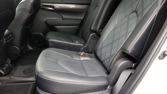 2024 Toyota Highlander Platinum