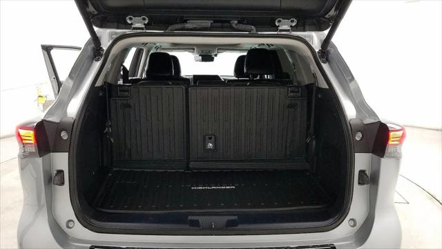 2024 Toyota Highlander Platinum