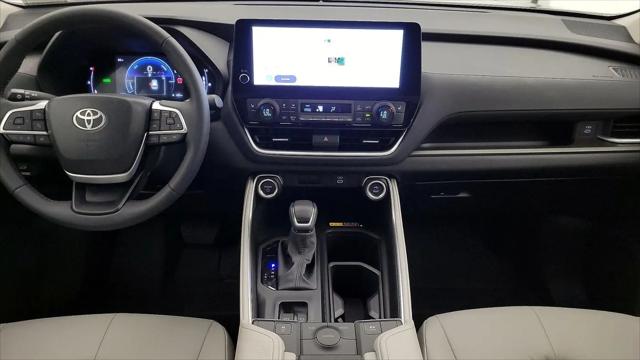 2025 Toyota Grand Highlander Hybrid XLE
