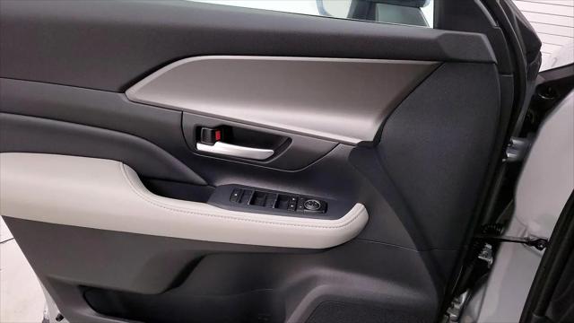 2025 Toyota Grand Highlander Hybrid XLE