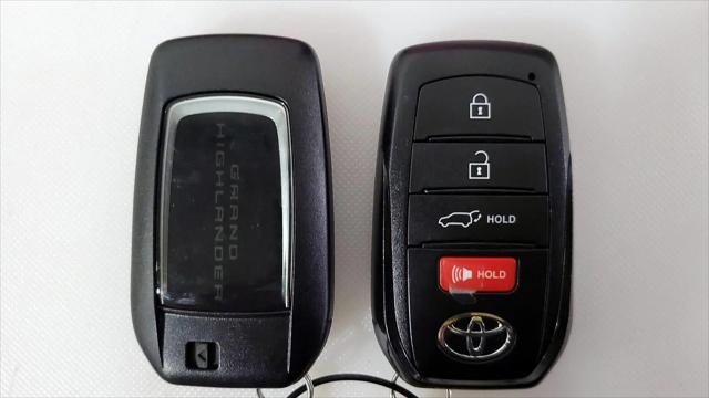 2025 Toyota Grand Highlander Hybrid XLE