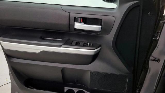2016 Toyota Tundra SR5 5.7L V8