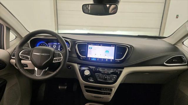 2022 Chrysler Pacifica Touring L AWD