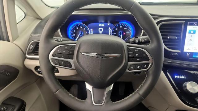 2022 Chrysler Pacifica Touring L AWD