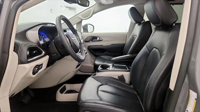 2022 Chrysler Pacifica Touring L AWD