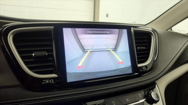 2022 Chrysler Pacifica Touring L AWD