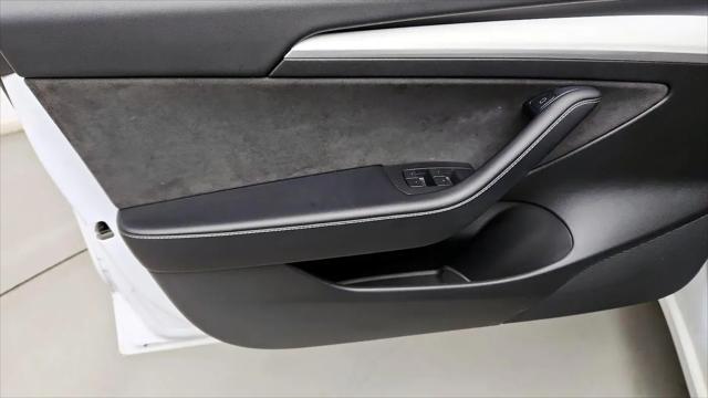 2021 Tesla Model 3 Standard Range Plus Rear-Wheel Drive