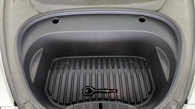 2021 Tesla Model 3 Standard Range Plus Rear-Wheel Drive
