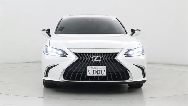 2024 Lexus ES 300h Luxury