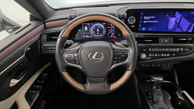2024 Lexus ES 300h Luxury