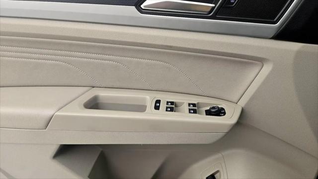 2022 Volkswagen Atlas 3.6L V6 SEL R-Line Black