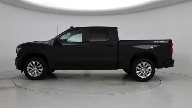 2023 Chevrolet Silverado 1500 4WD Crew Cab Short Bed Custom