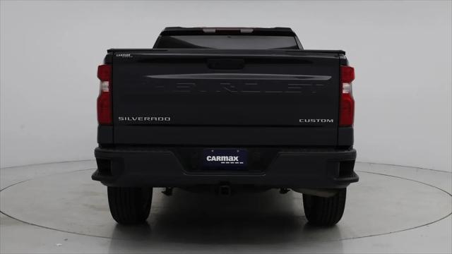2023 Chevrolet Silverado 1500 4WD Crew Cab Short Bed Custom