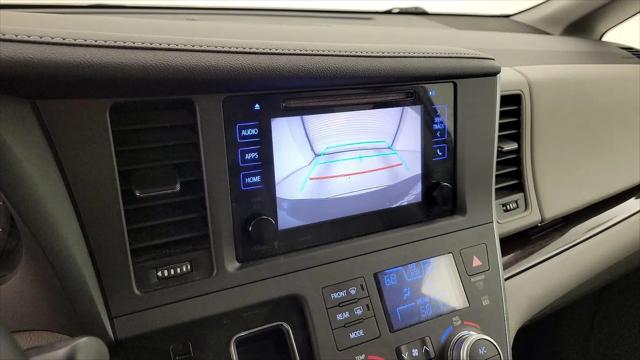 2017 Toyota Sienna XLE 8 Passenger