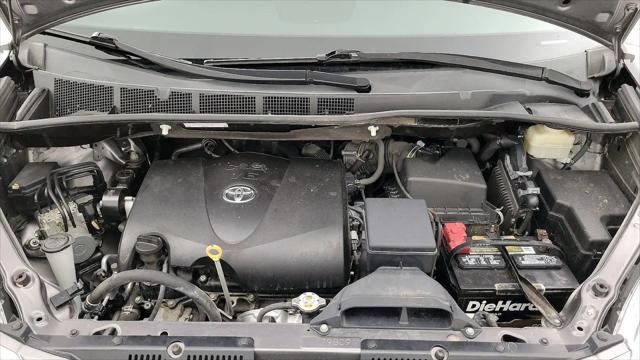 2017 Toyota Sienna XLE 8 Passenger