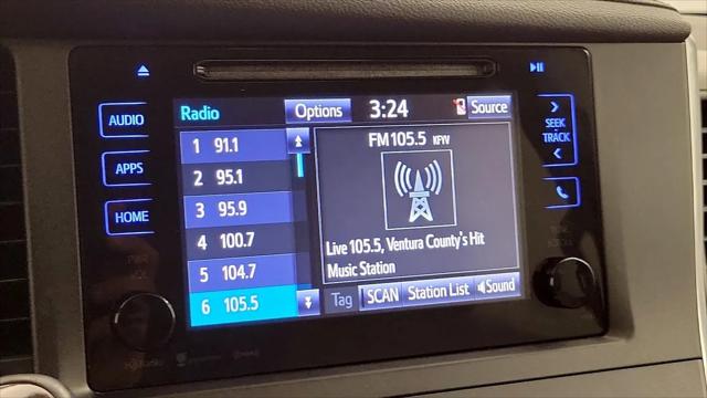 2017 Toyota Sienna XLE 8 Passenger