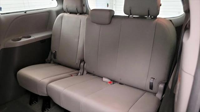 2017 Toyota Sienna XLE 8 Passenger