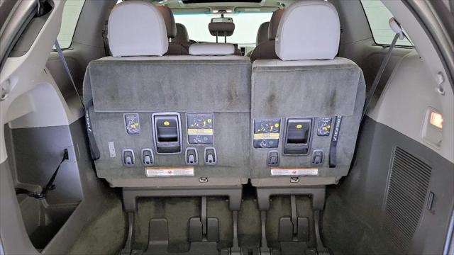 2017 Toyota Sienna XLE 8 Passenger
