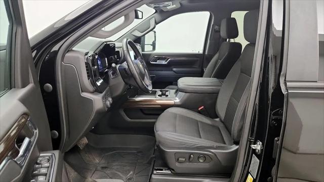 2024 Chevrolet Silverado 2500HD 4WD Crew Cab Standard Bed LT