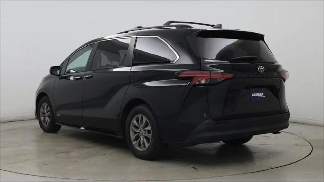 2021 Toyota Sienna XLE
