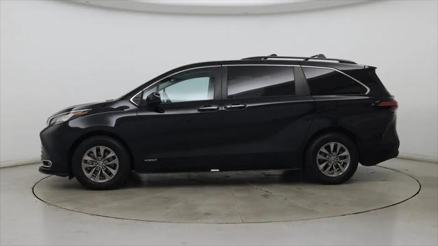 2021 Toyota Sienna XLE