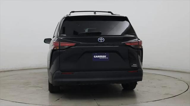 2021 Toyota Sienna XLE