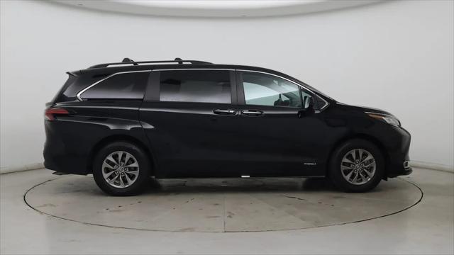2021 Toyota Sienna XLE