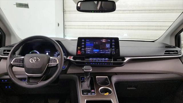 2021 Toyota Sienna XLE