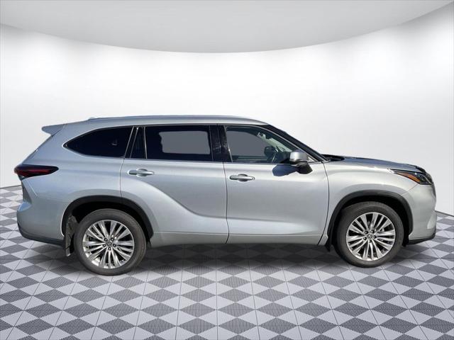 2024 Toyota Highlander Platinum